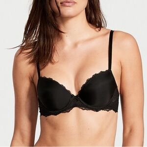 Victoria's Secret Black Dream Angels Smooth & Lace Lightly Lined Demi Bra